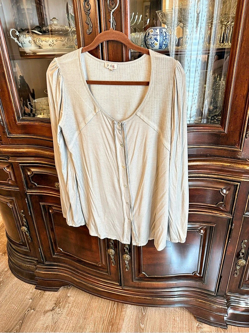 POL NEW!!  Cream Button Front Blouse